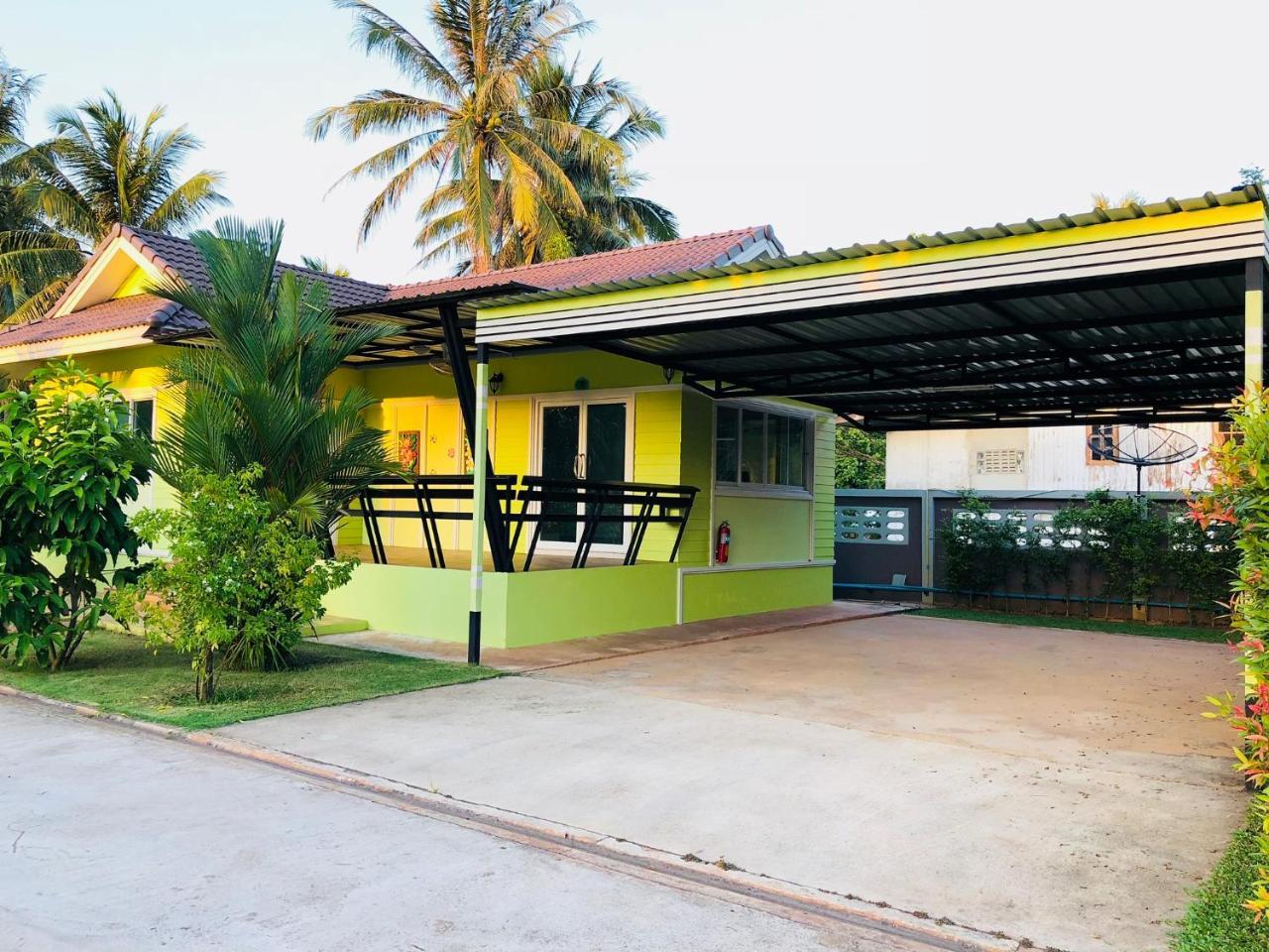 Aranya Resort Chumphon Exteriör bild