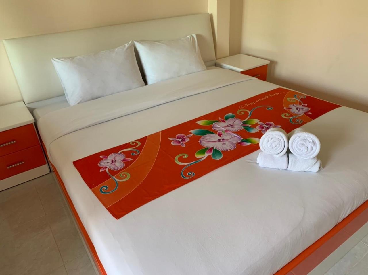 Aranya Resort Chumphon Exteriör bild