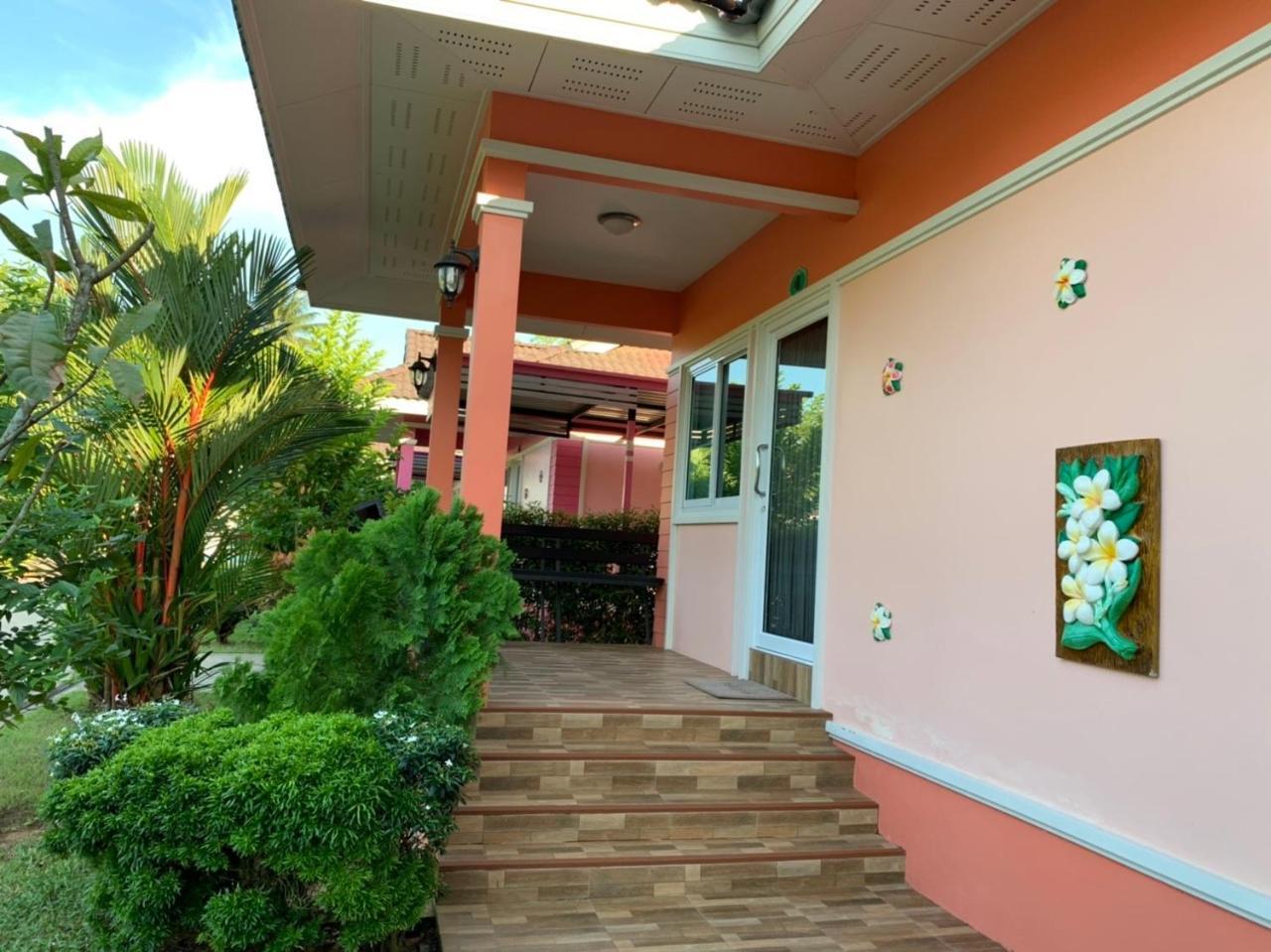 Aranya Resort Chumphon Exteriör bild